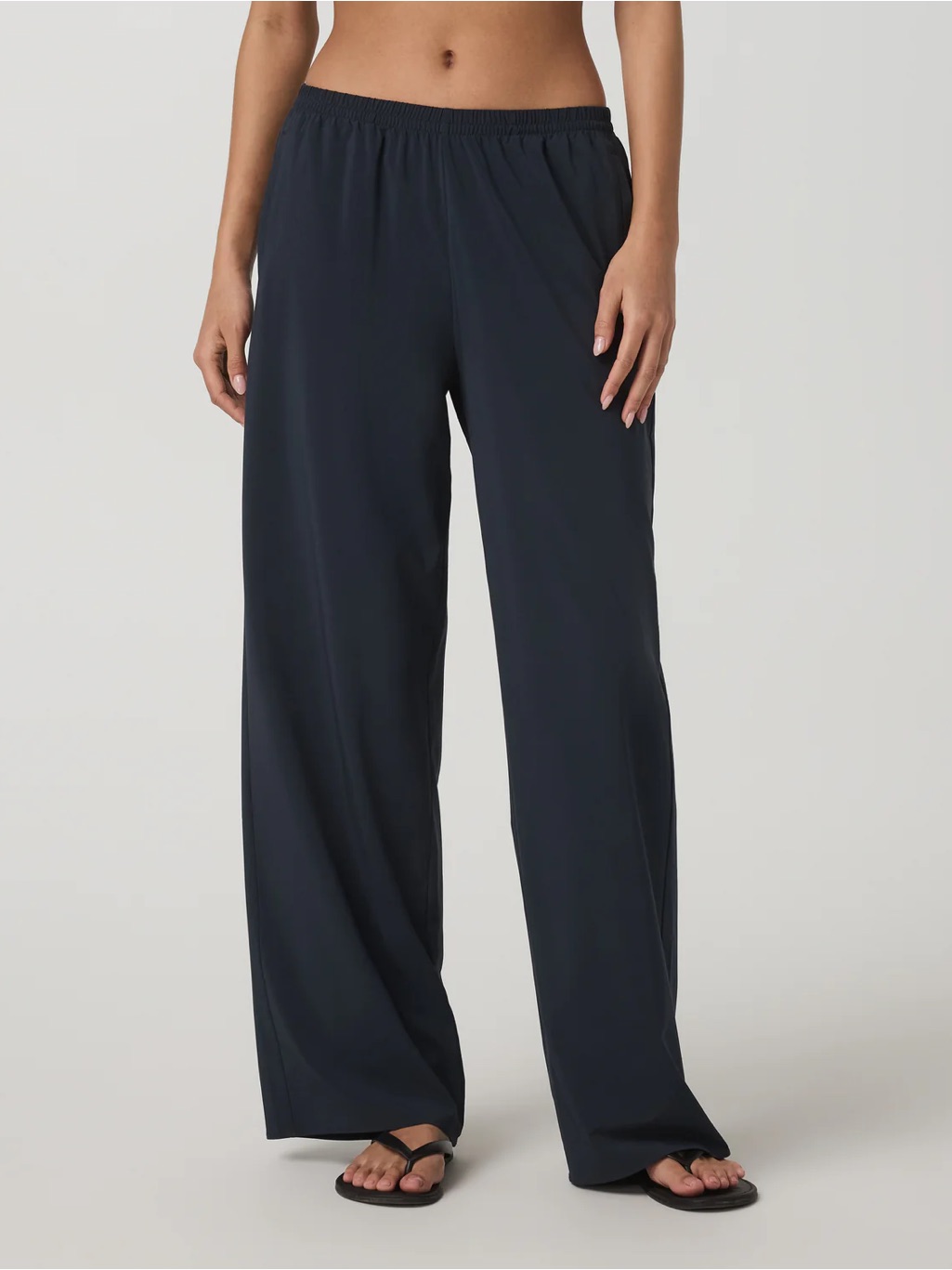 New Vuori Villa Everyday Wideleg Pant In Ink